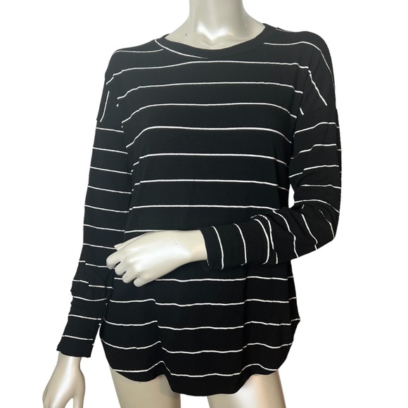 Jess LA Black and White Summer knit Top - Picture 1 of 9